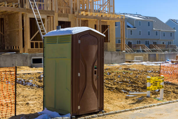 Porta potty delivery and setup in Plainview, TN